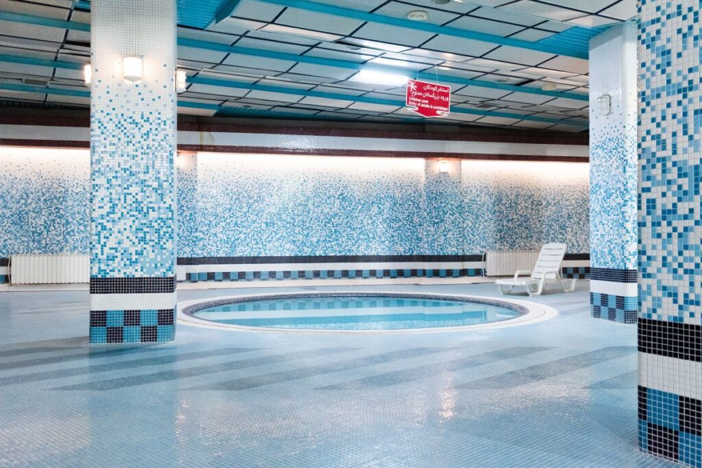 استخر کودکان استخر هتل پارس مشهد (حس خوب زندگی)