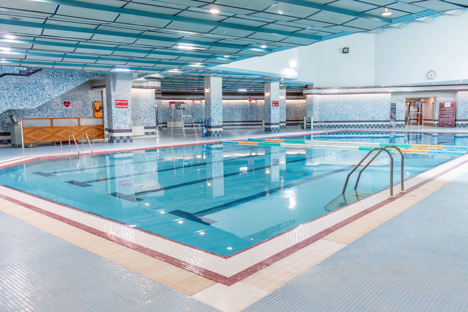 hotel-pars-pool
